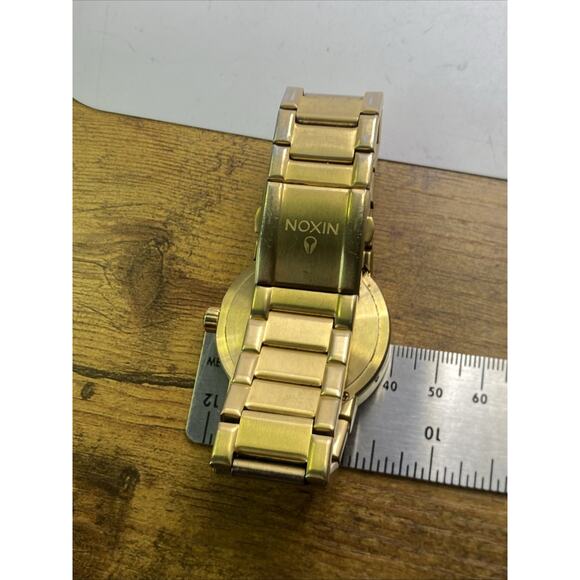Vintage Mens Nixon The Cannon Watch Works New Battery